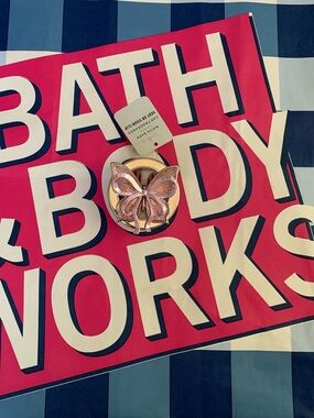 NWT Bath & Body Works Bowterfly Car Vent/Visor Clip